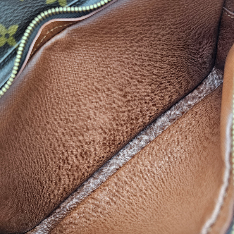MONOGRAM CANVAS NILE MM