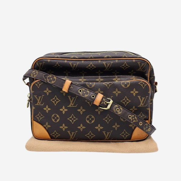 MONOGRAM CANVAS NILE MM