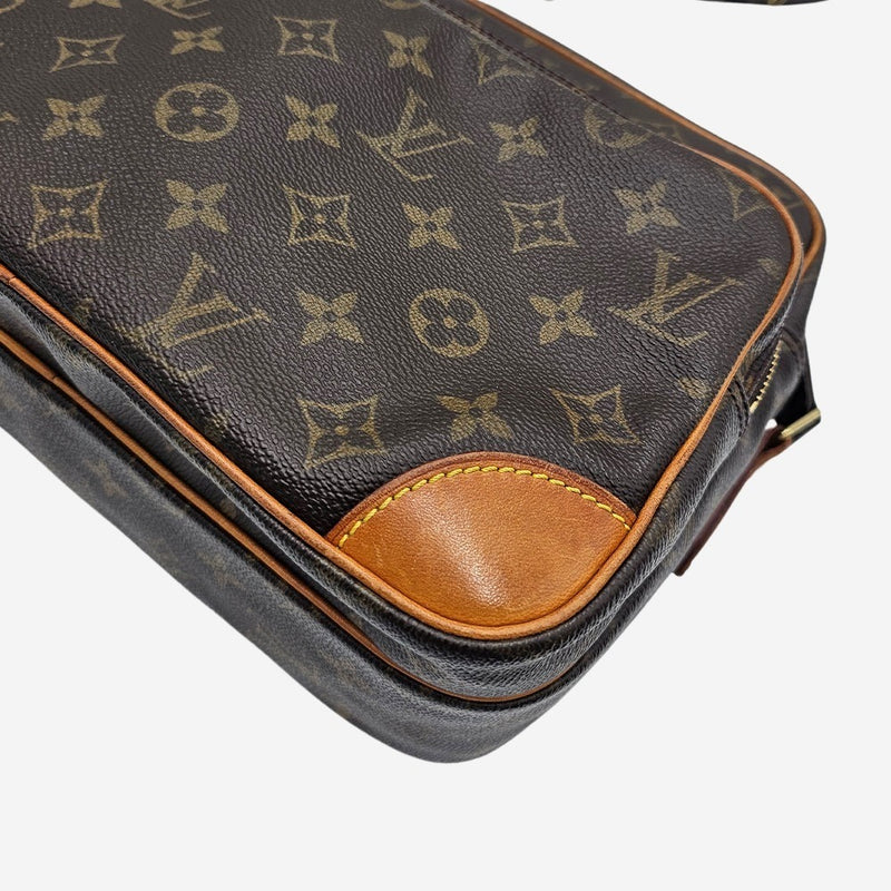 MONOGRAM CANVAS NILE MM