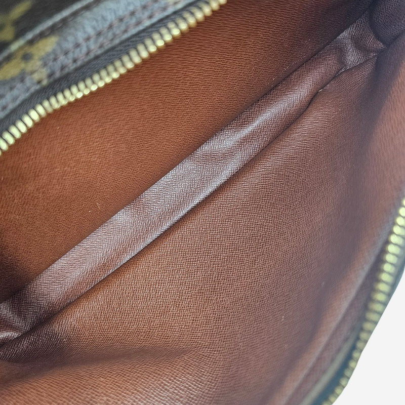 MONOGRAM CANVAS NILE MM