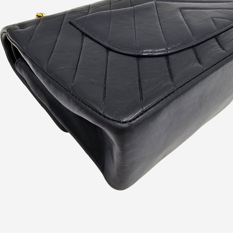 RARE CHEVRON NAVY MEDIUM CLASSIC DOUBLE FLAP