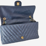 blå chevron medallion charm jumbo flap