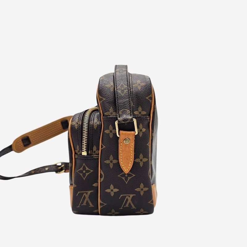 MONOGRAM CANVAS NILE MM