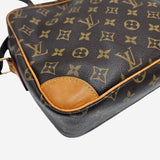 MONOGRAM CANVAS NILE MM