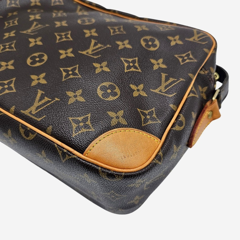 MONOGRAM CANVAS NILE MM