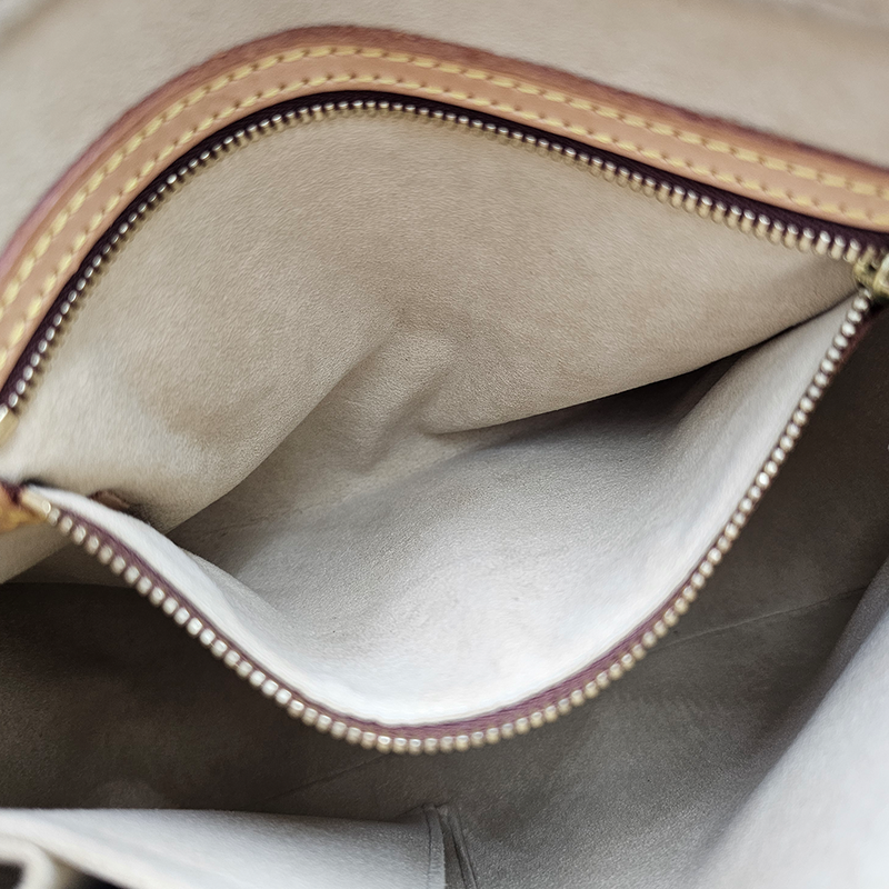 MONOGRAM CANVAS LOOPING MM