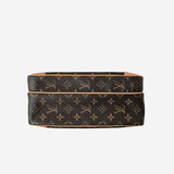 MONOGRAM CANVAS NILE MM