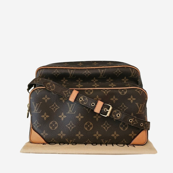 MONOGRAM CANVAS NILE MM