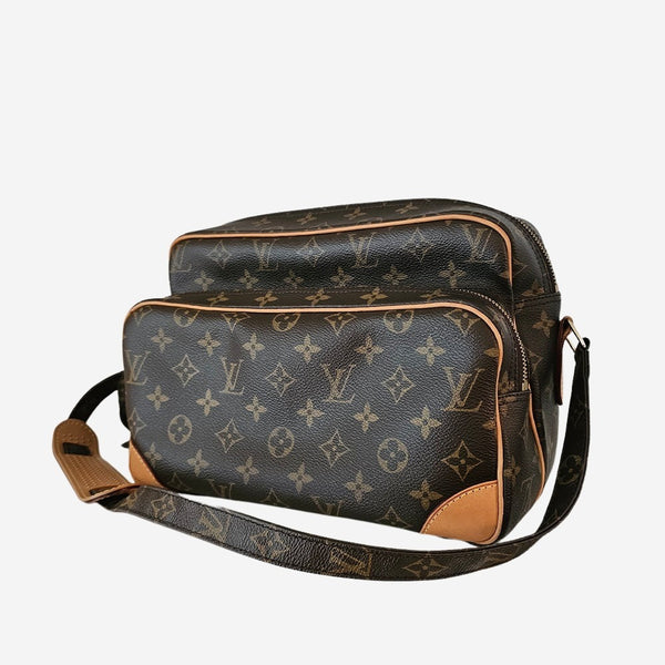 MONOGRAM CANVAS NILE MM