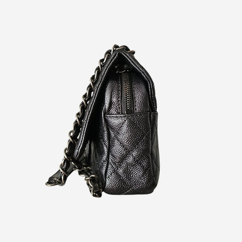 MEDIUM METALLIC GREY CAVIAR EASY FLAP