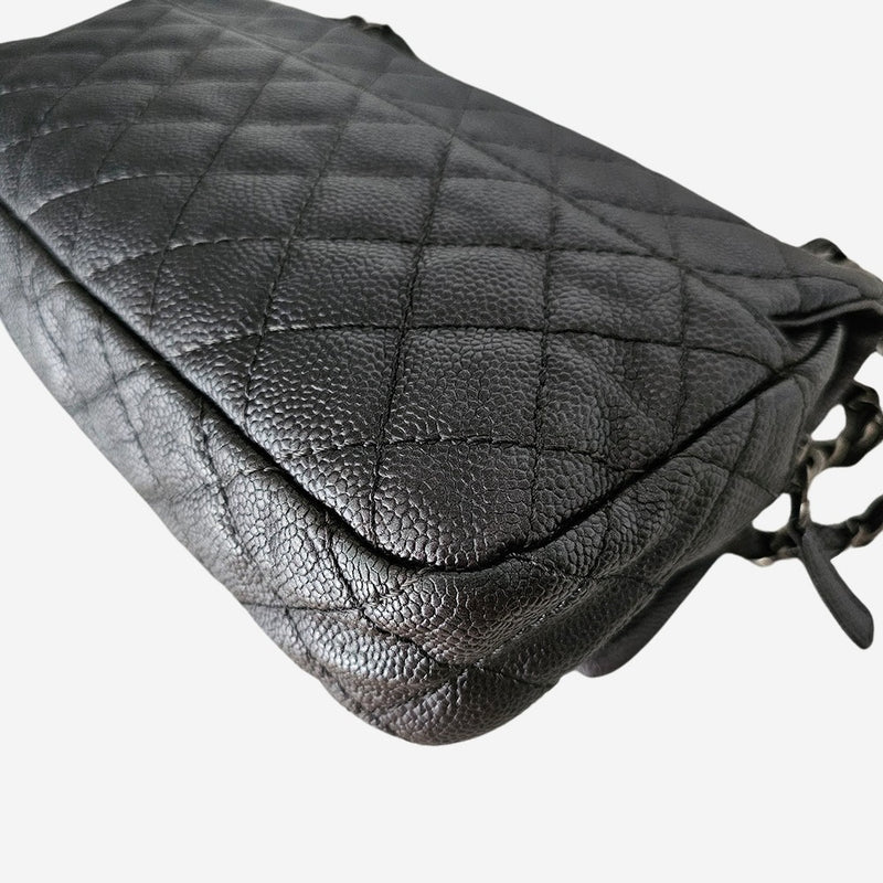 MEDIUM METALLIC GREY CAVIAR EASY FLAP