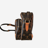 MONOGRAM CANVAS NILE MM