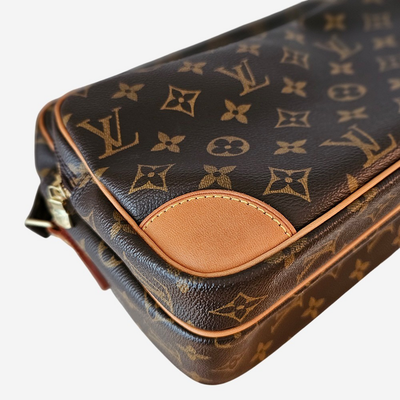 MONOGRAM CANVAS NILE MM