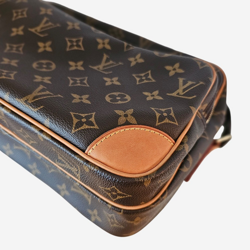 MONOGRAM CANVAS NILE MM
