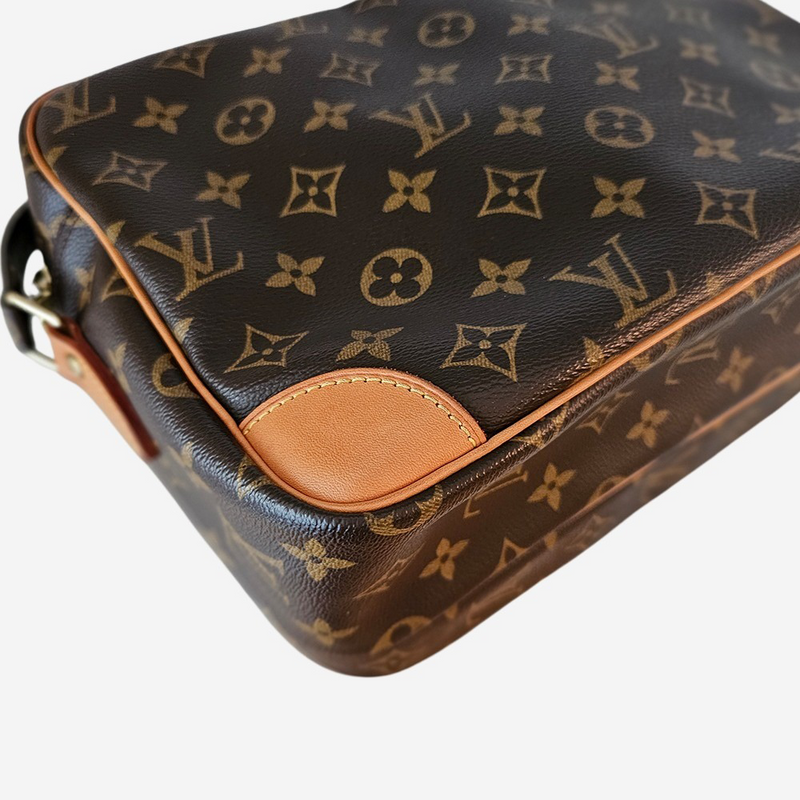 MONOGRAM CANVAS NILE MM