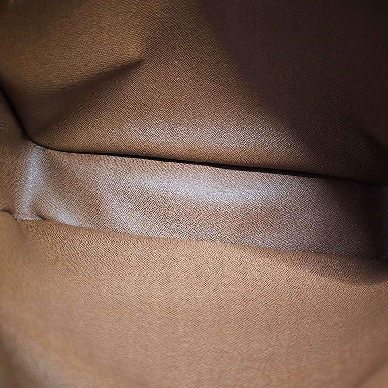 MONOGRAM CANVAS NILE MM