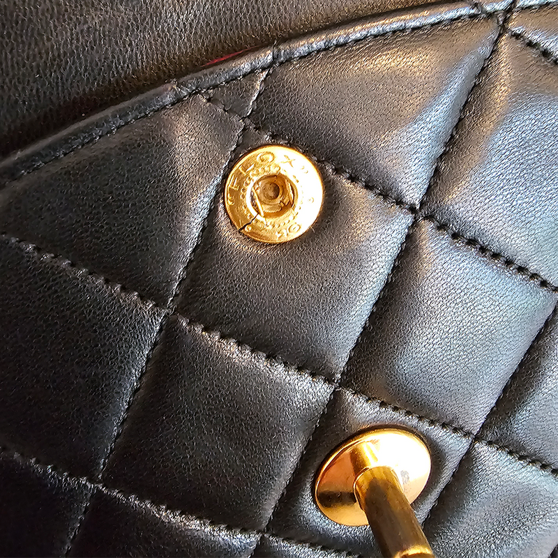 CLASSIC DOUBLE FLAP MEDIUM