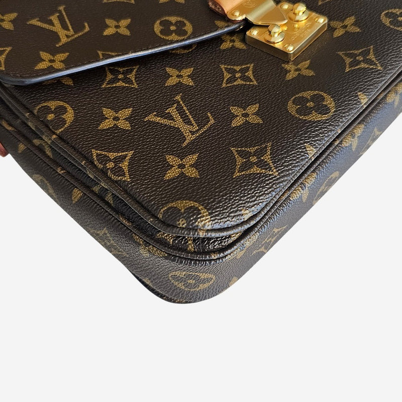 Pochette Metis