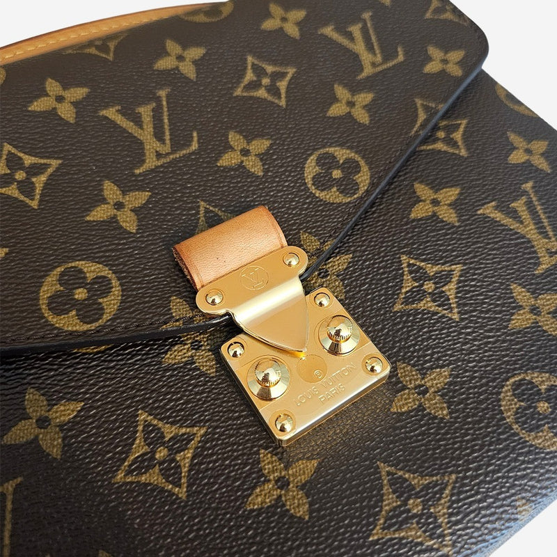 Pochette Metis