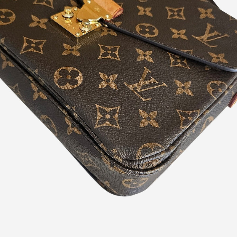 Pochette Metis