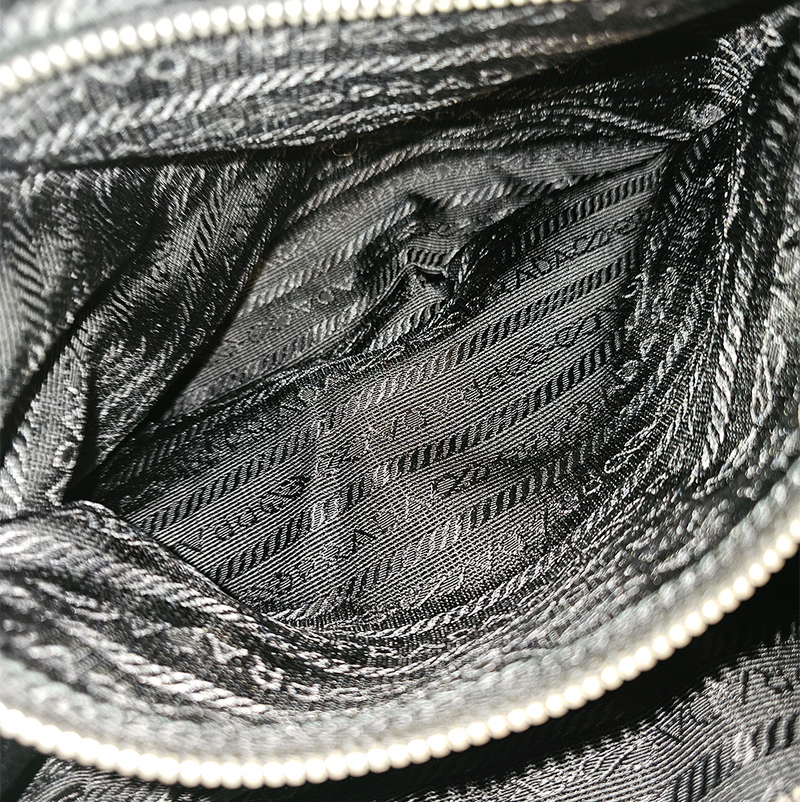 SORT NYLON CROSSBODY