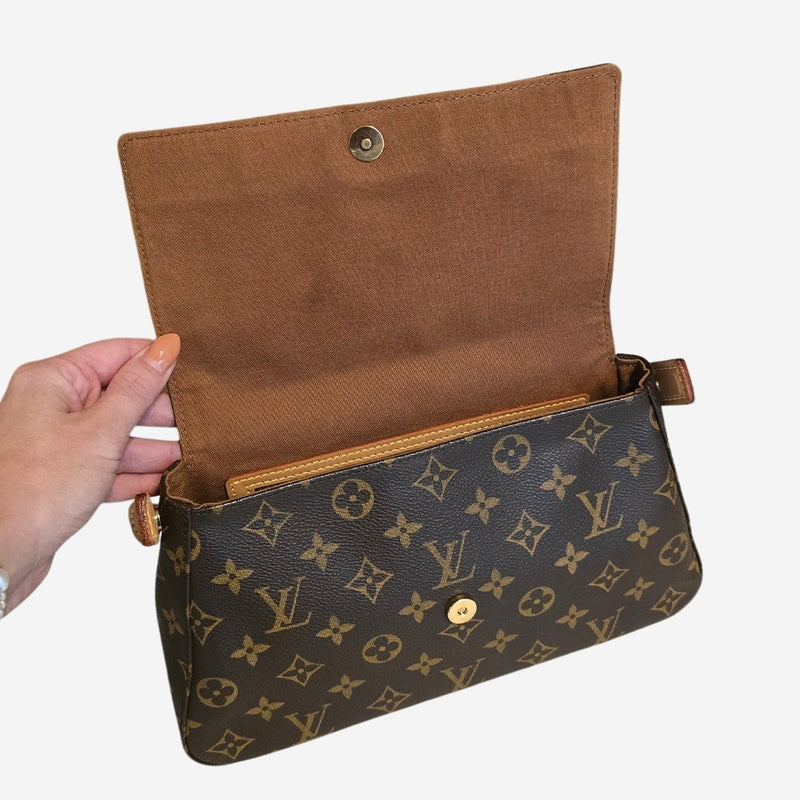 MONOGRAM CANVAS LOOPING PM