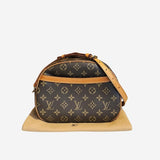 MONOGRAM CANVAS BLOIS