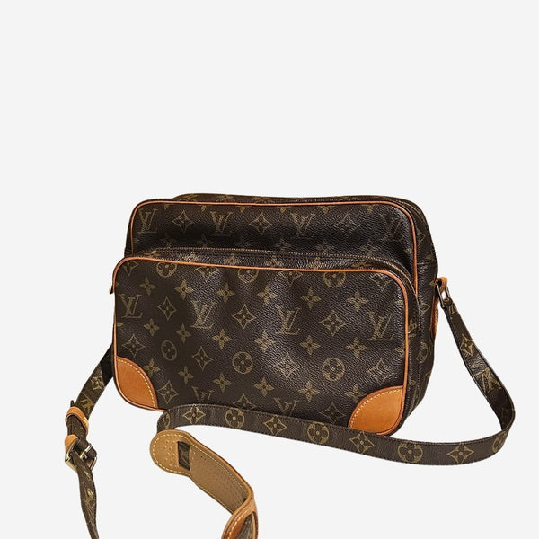 MONOGRAM CANVAS NILE MM