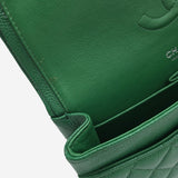 CAVIAR CLASSIC DOUBLE FLAP MEDIUM