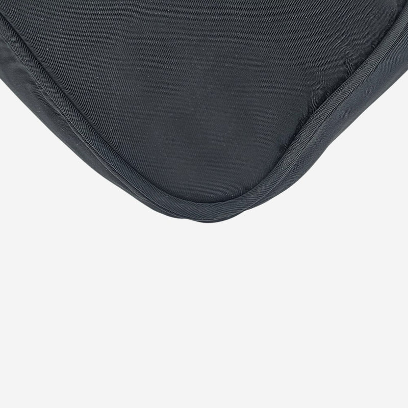 Sort Nylon Hobo