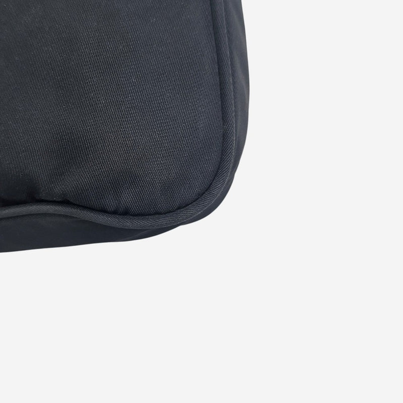 Sort Nylon Hobo