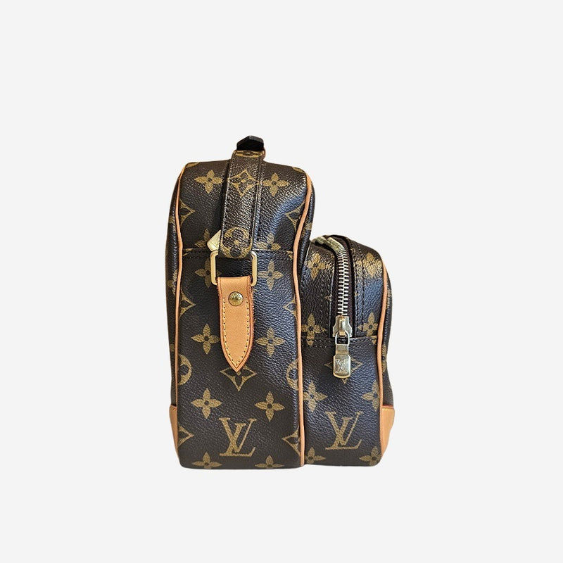 MONOGRAM CANVAS NILE MM