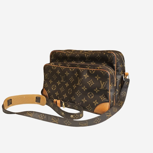 MONOGRAM CANVAS NILE MM