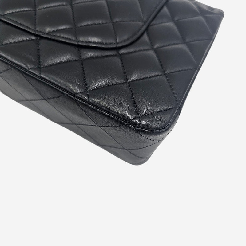 CLASSIC DOUBLE FLAP MEDIUM