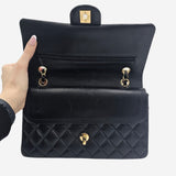 CLASSIC DOUBLE FLAP MEDIUM