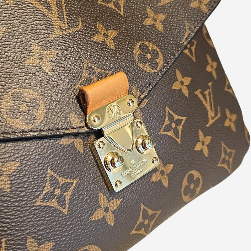 Pochette Metis