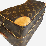 MONOGRAM CANVAS NILE MM