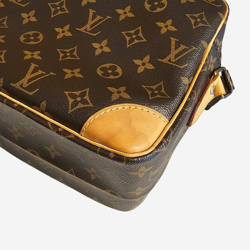MONOGRAM CANVAS NILE MM