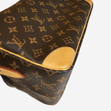MONOGRAM CANVAS NILE MM