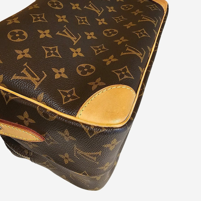 MONOGRAM CANVAS NILE MM