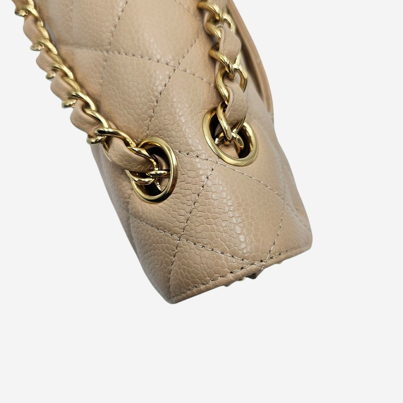 CAVIAR MEDIUM CLASSIC DOUBLE FLAP
