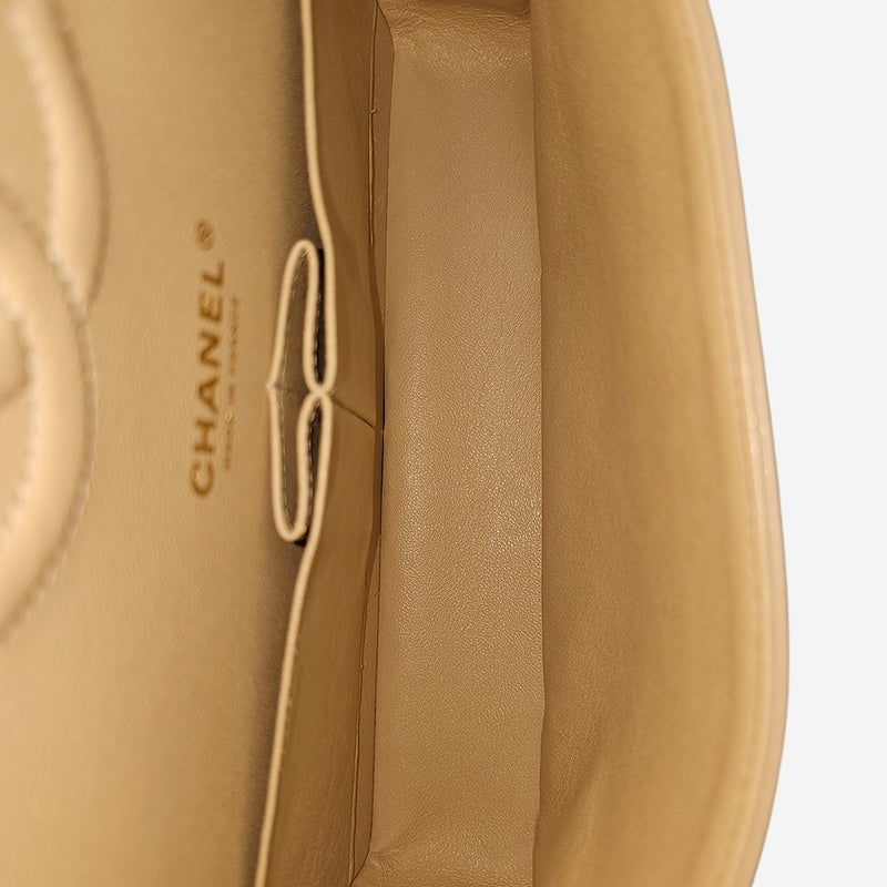 CAVIAR MEDIUM CLASSIC DOUBLE FLAP