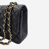 MEDIUM SORT CAVIAR CLASSIC DOUBLE FLAP