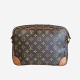 MONOGRAM CANVAS NILE MM
