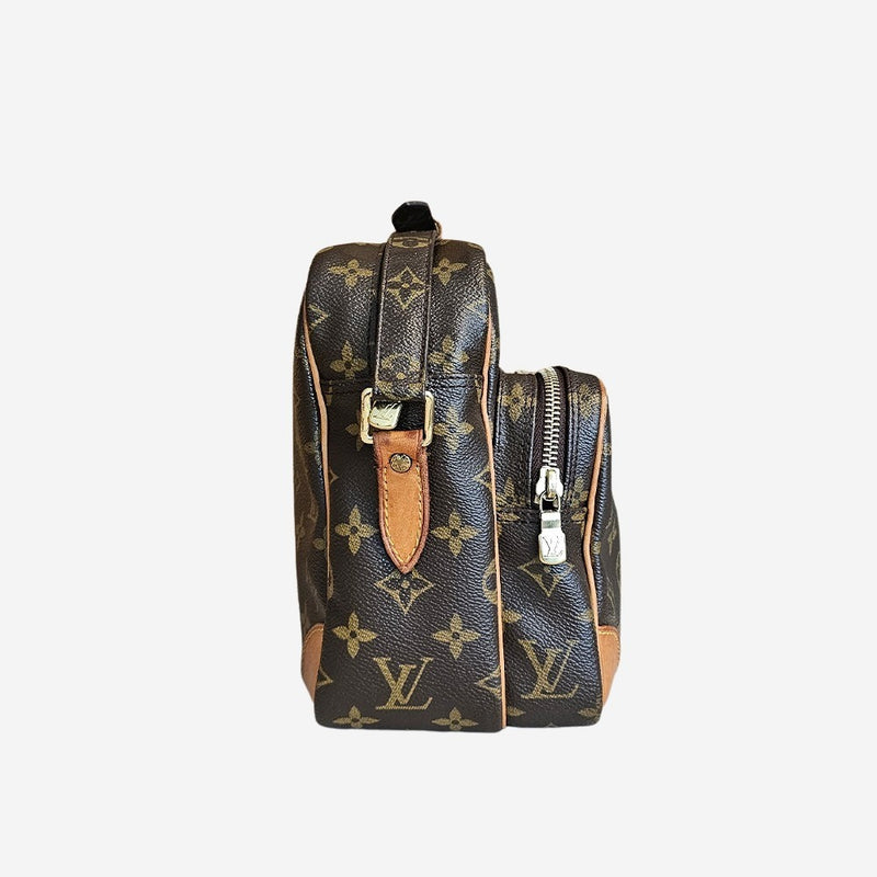 MONOGRAM CANVAS NILE MM