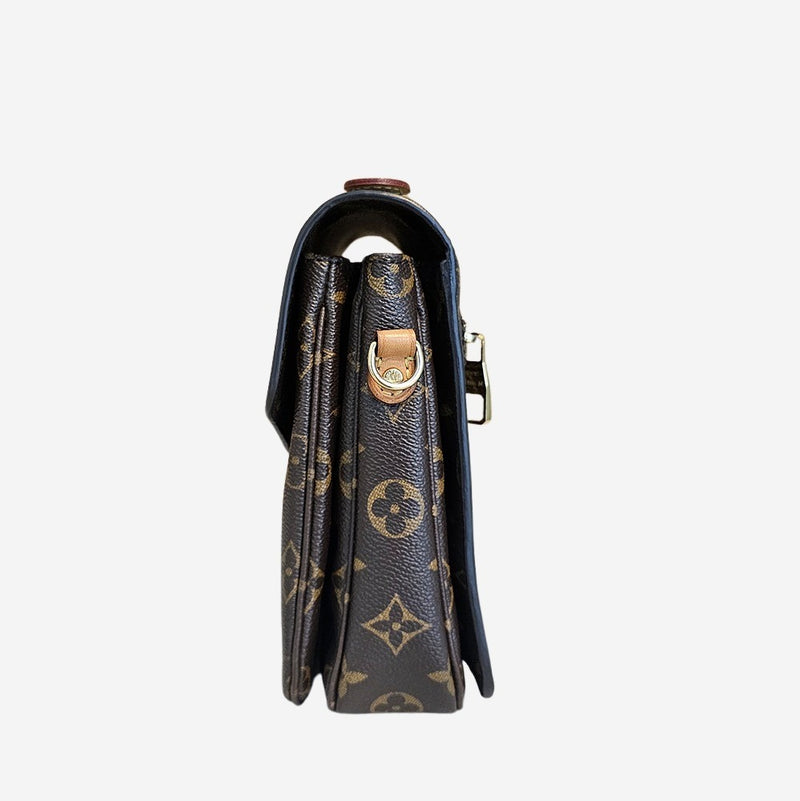 Monogram Canvas Pochette metis