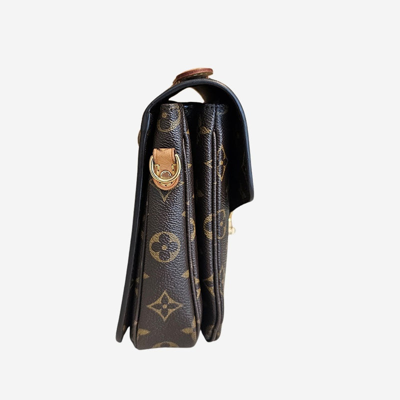 Monogram Canvas Pochette metis