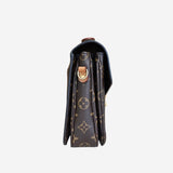 Monogram Canvas Pochette metis