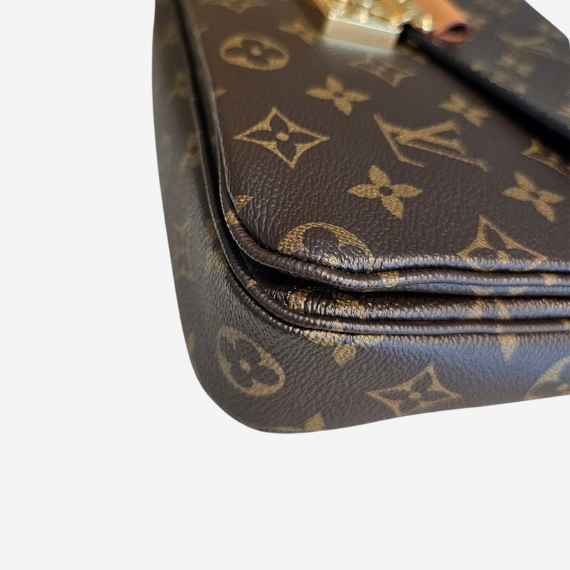 Monogram Canvas Pochette metis