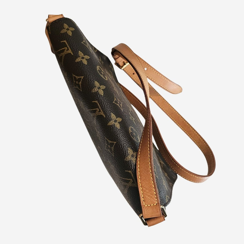 MONOGRAM CANVAS MUSETTE TANGO